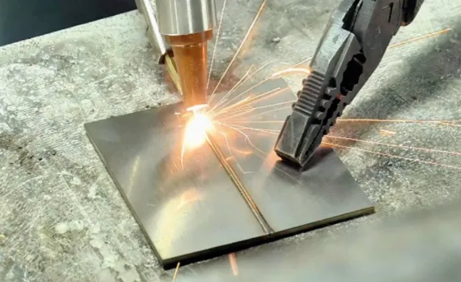 Fabtech-logo-small